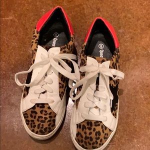 Cheetah fashion sneakers